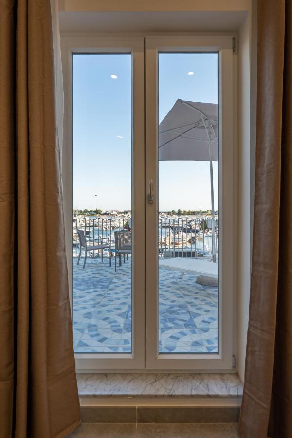 Baia Flegrea Meuble Hotel Bacoli Bagian luar foto