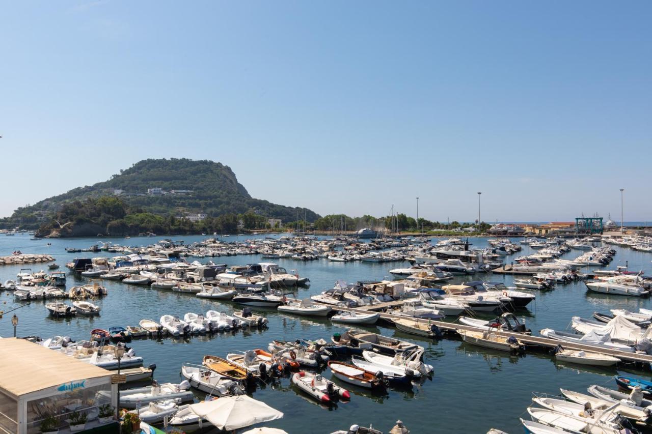 Baia Flegrea Meuble Hotel Bacoli Bagian luar foto